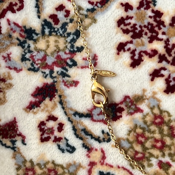 Vintage Avon Necklace - Picture 4 of 7